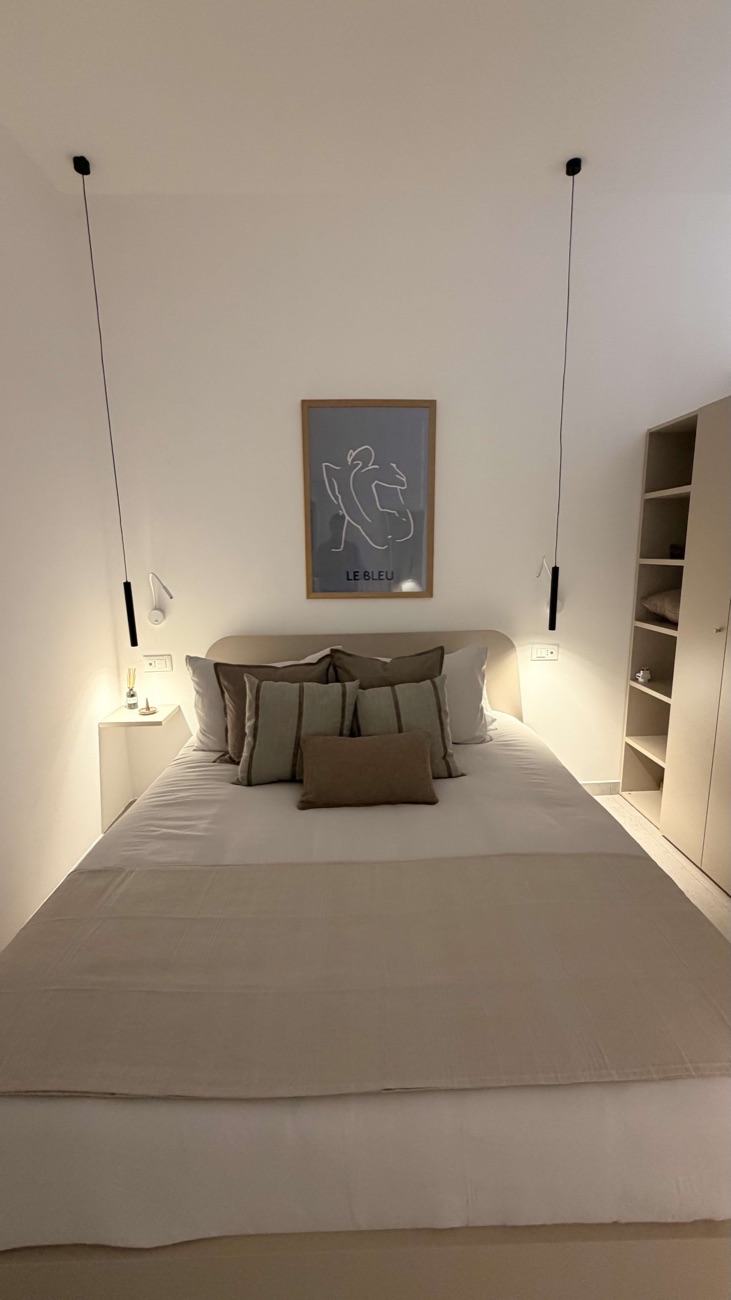 Studio Terra bedroom with Le Bleu art print
